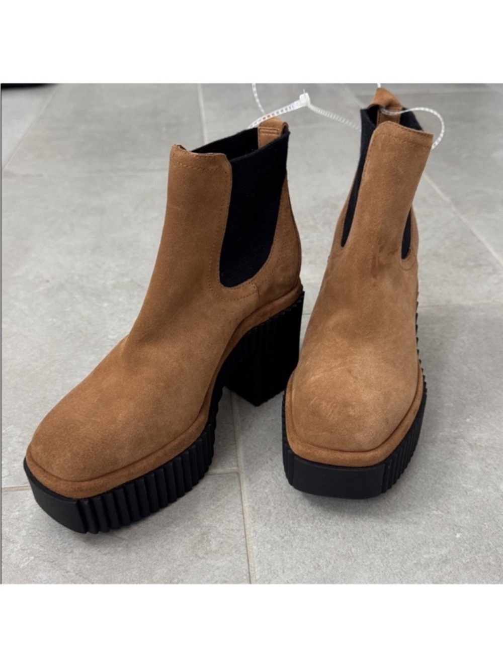 Gianni Bini Ryker Suede Leather Lug Sole Platform Booties/Boots Sz 6 Chunky Heel